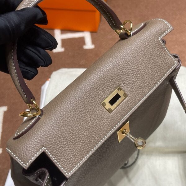 HERMES Kelly 25CM CK18 Etoupe Togo Leather GHW